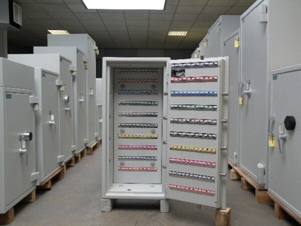 Sleutelkluis merk van den Hoven. Model GTS-E S2 200